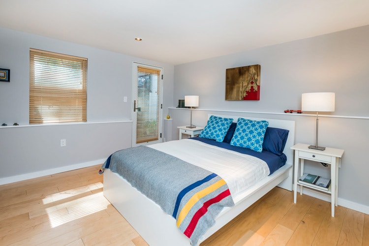 Building Photo - 137 Garfield St