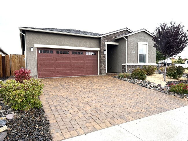 Building Photo - Beautiful single story Toll Brothers Home in The Prestiges Stonebrook Community