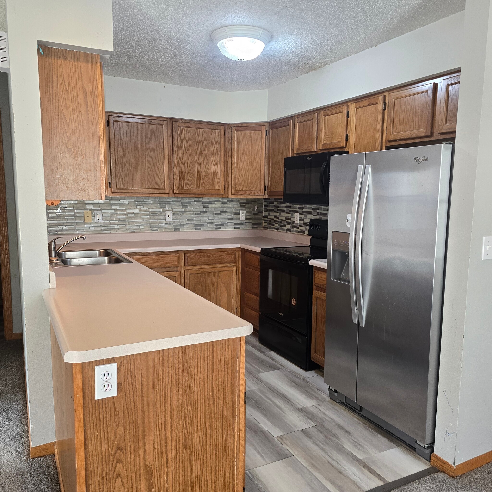Kitchen - 1415 Kodiak Ct