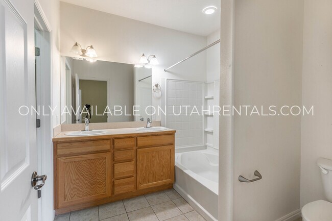 Building Photo - 1508 W 110 N