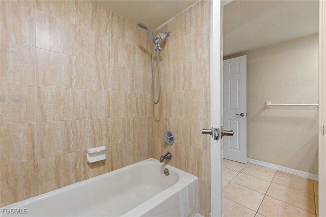 Building Photo - 1706 Park Meadows Dr