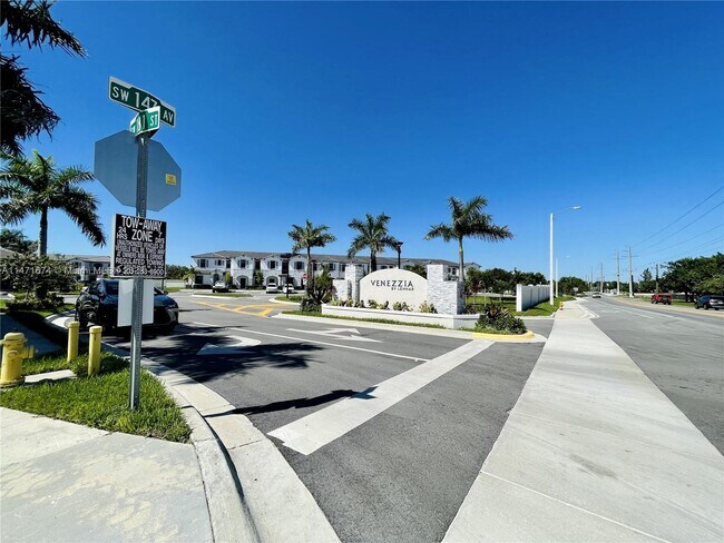 Building Photo - 18090 SW 147th Ct