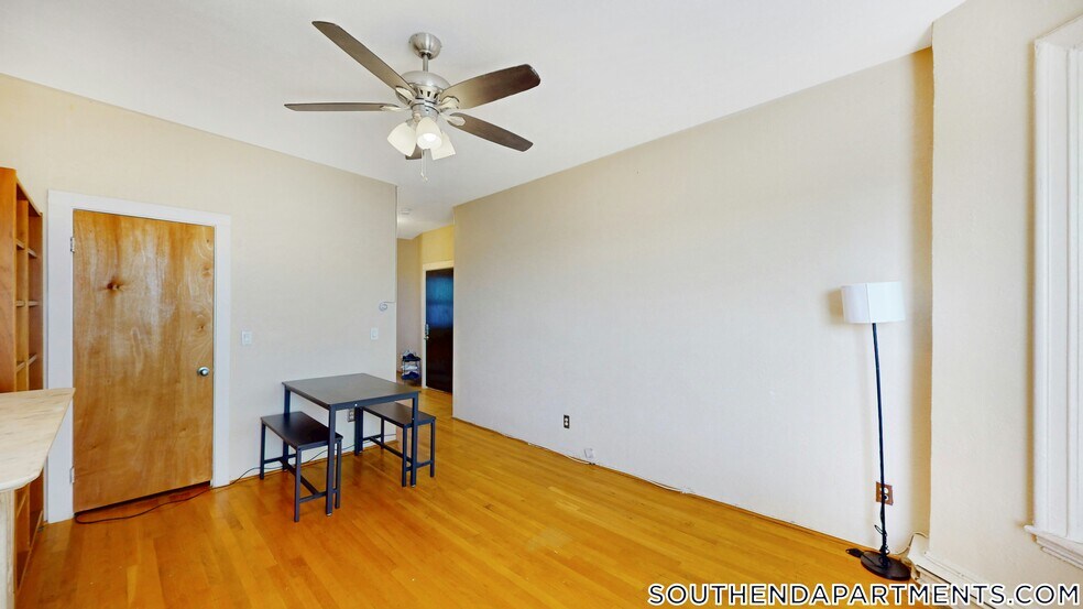 Building Photo - 88 Hammond St