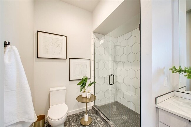 Building Photo - Absolutely! This home offers the perfect blend of luxury, convenience, and comfort.