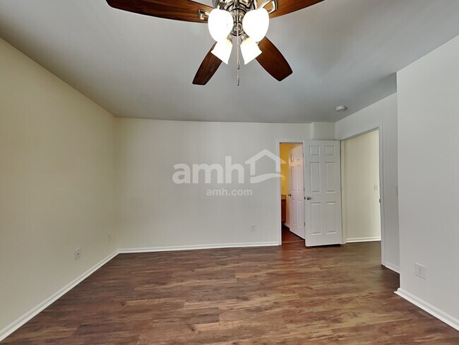 Building Photo - 7220 Grand Cascade Point