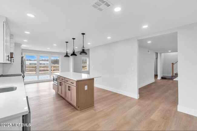 Building Photo - 23A Stoney Hill Rd