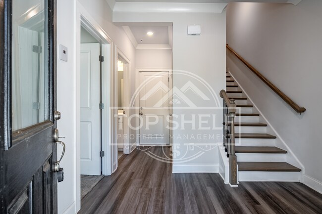 Building Photo - 312 Lincoln St