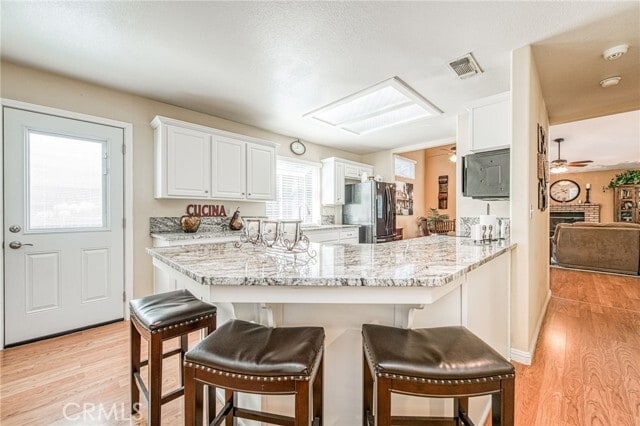 Building Photo - 10668 N Lighthouse Dr