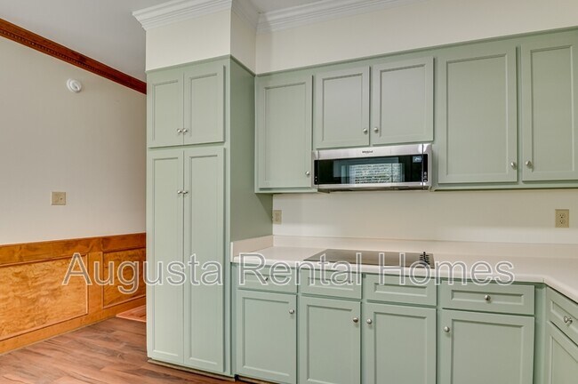 Building Photo - 4401 Pierwood Way