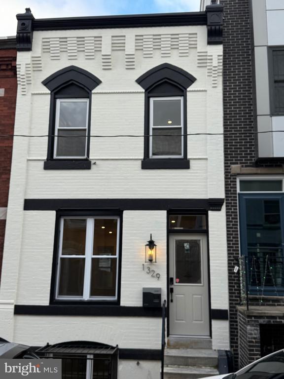 Building Photo - 1329 N Dover St