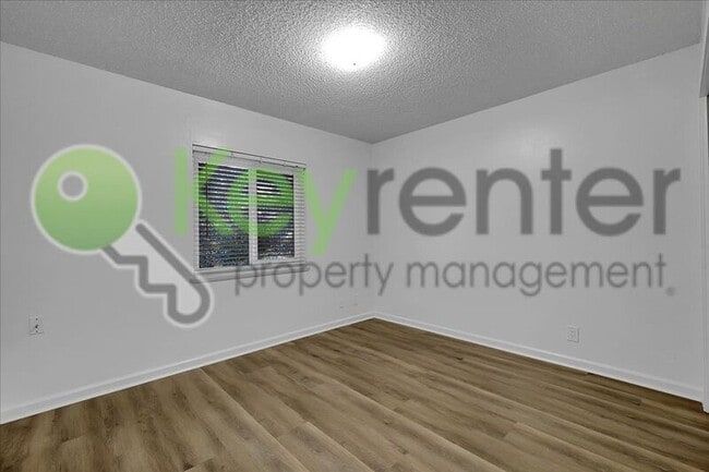 Building Photo - 3540 Grant Park Dr