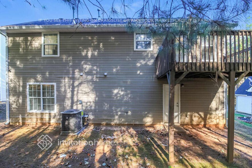 Building Photo - 464 Gresham Dr