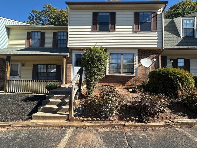 Primary Photo - Campbell County Townhome off Timberlake