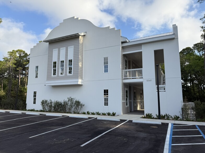 Building Photo - 12060 Emerald Coast Pky W