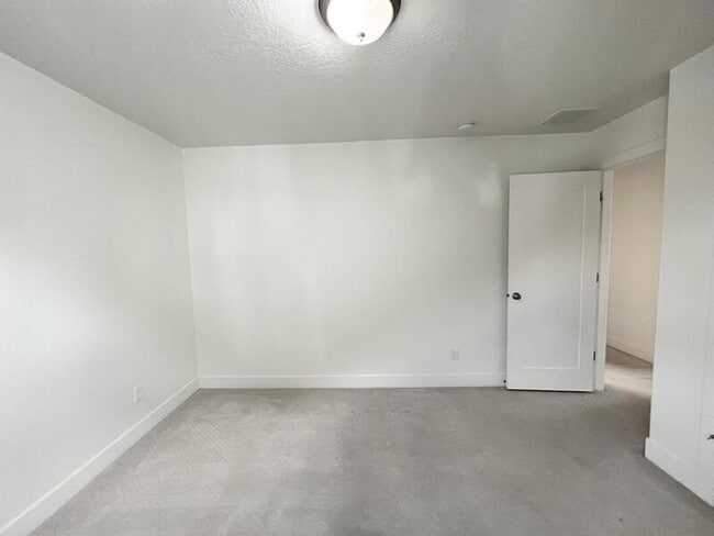 Building Photo - 9729 Fira Ln
