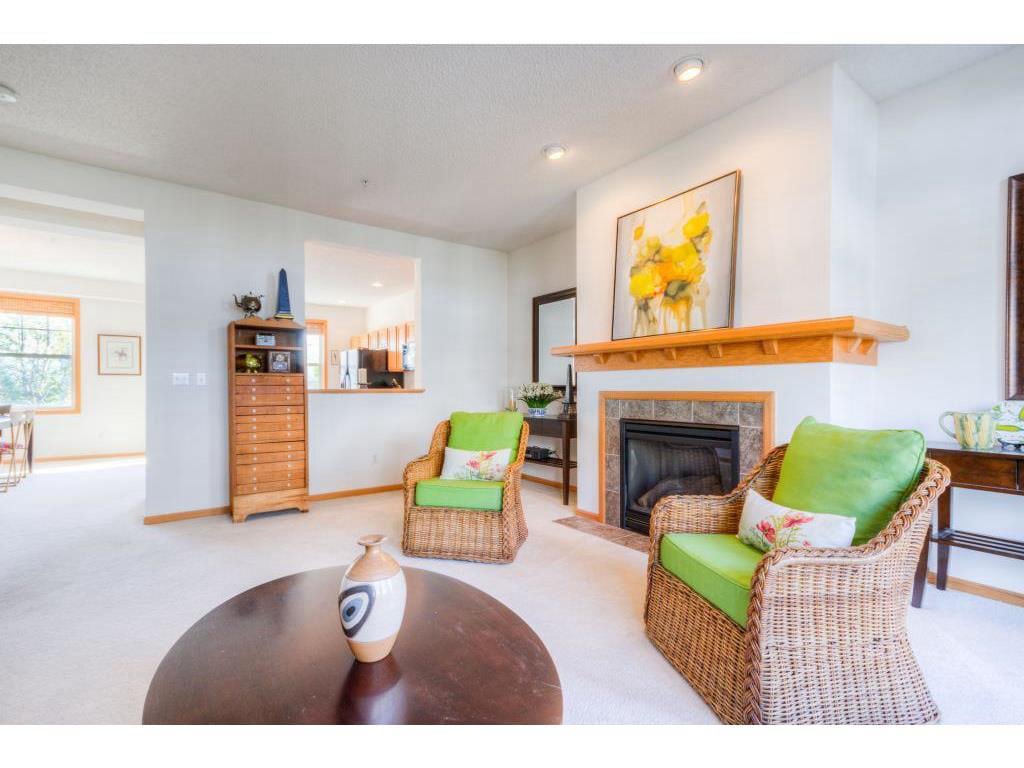 Building Photo - 1683 Village Trail E #4