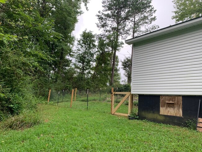 Building Photo - 354 Co Rd 353