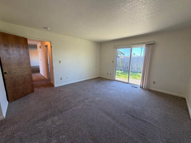 Building Photo - Lovely home in Marina available March 16, 2026!