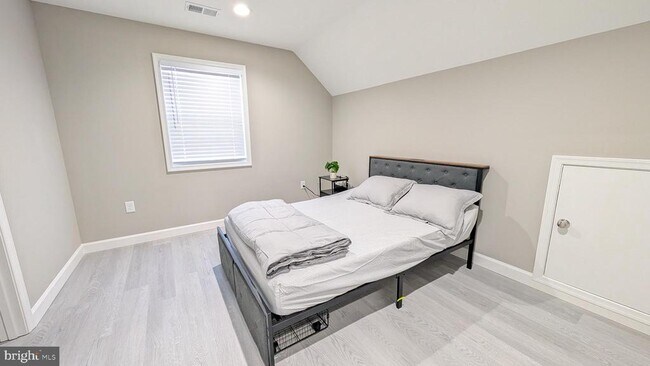 Building Photo - 2253 Papermill Rd