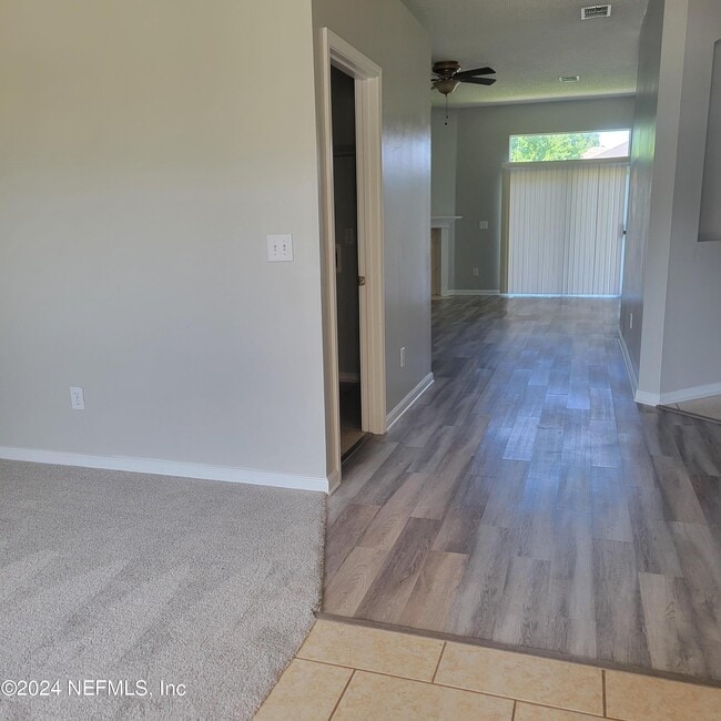 Building Photo - 12359 Wavyleaf Ct