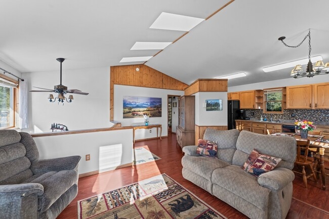 Building Photo - 108 Southgate Rd