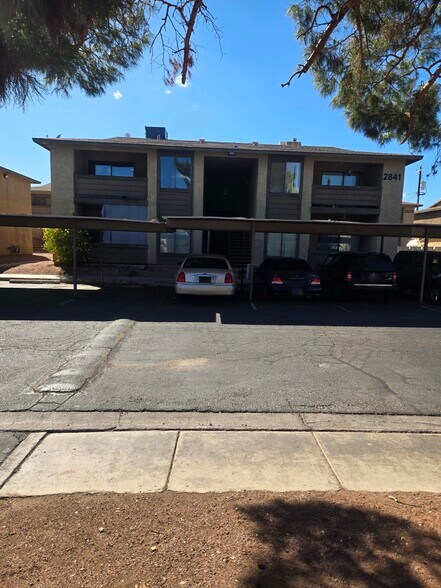 Building Photo - 2841 Wheelwright Dr