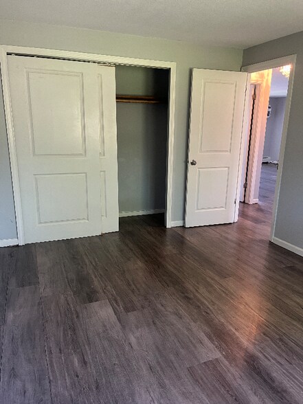 Building Photo - 250 Bloomfield Ave