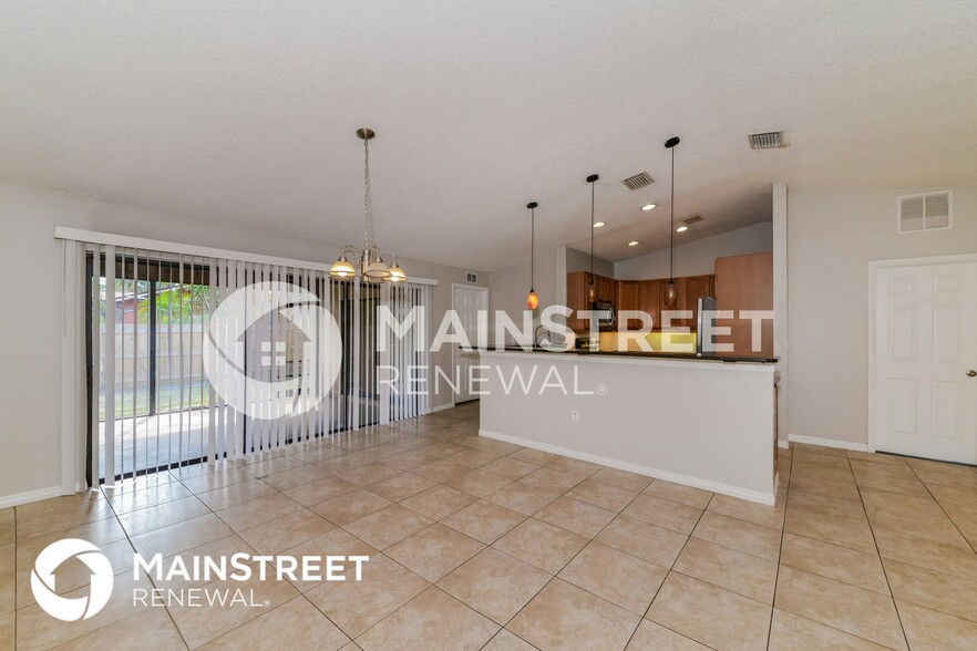 Building Photo - 6384 Samoa Dr