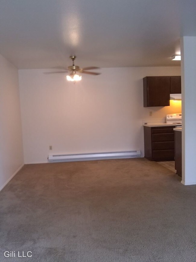 Building Photo - 3030 NE 10th St