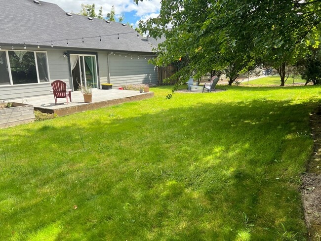 Building Photo - 230 E Harrison St