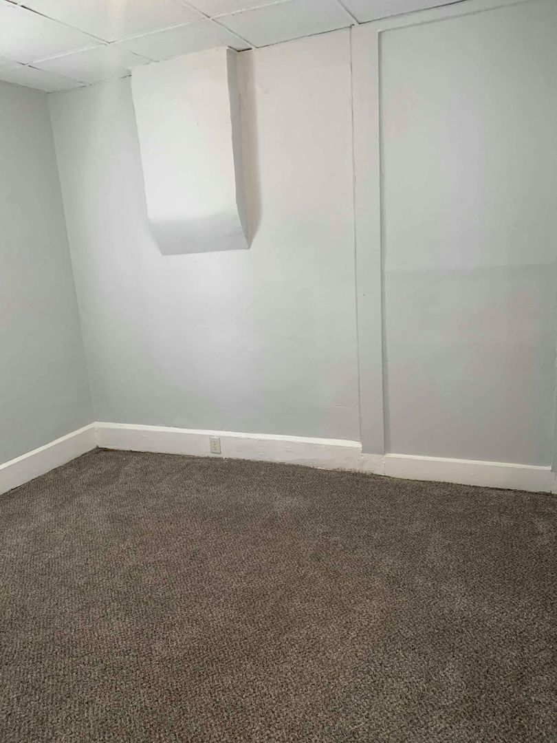 Building Photo - 635-639 Oregon Street