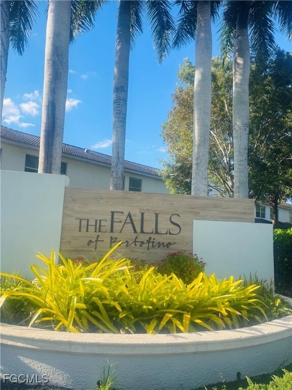 Primary Photo - 7054 Ambrosia Ln