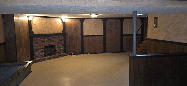 Building Photo - House for Rent in Spanish Lake