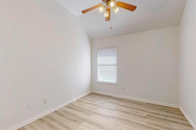 Building Photo - 1720 Bluebird Dr