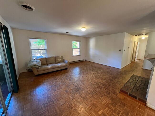 Building Photo - 43 Merganser Ct