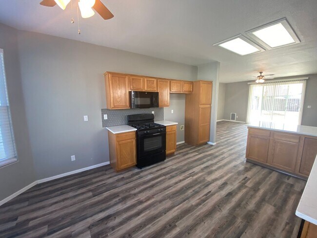 Building Photo - Pet Friendly home coming soon!