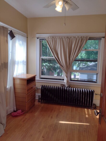 Office adjacent to kitchen - 1895 Portland Ave