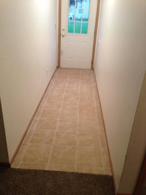 Building Photo - 2504 Carnation Dr