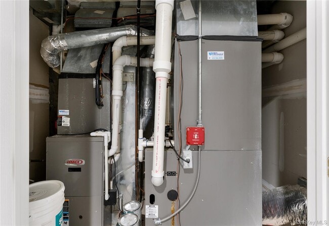 Building Photo - 48 Avolet Ct