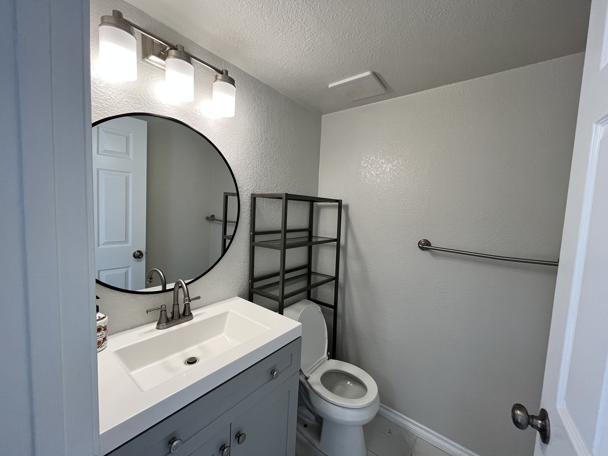 Half bath - 1345 E Grand Ave
