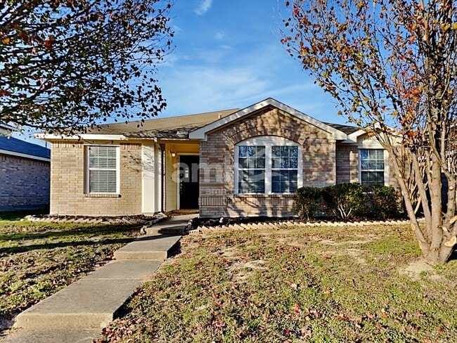 Building Photo - 2970 Marquis Ln