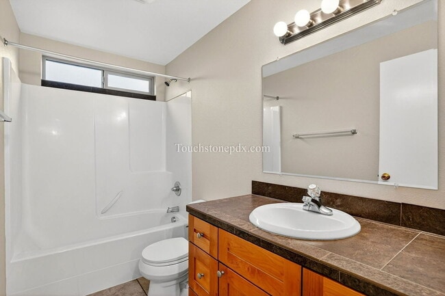 Building Photo - 1920 S Alpine St