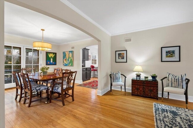 Building Photo - 3916 N Ridgefield Cir