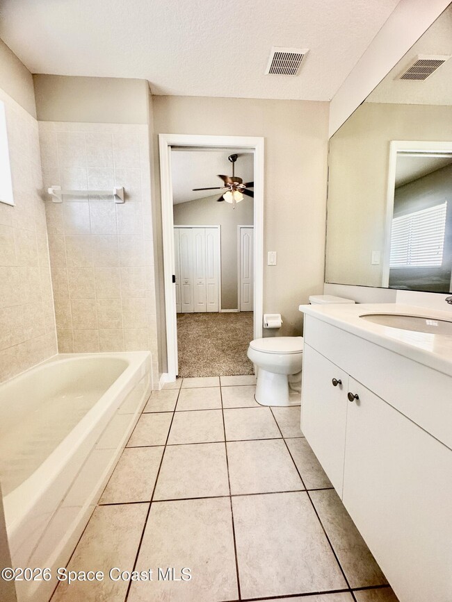 Building Photo - 2817 Mondavi Dr