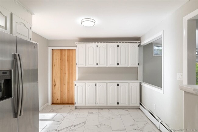 Building Photo - 3 Alscot Dr