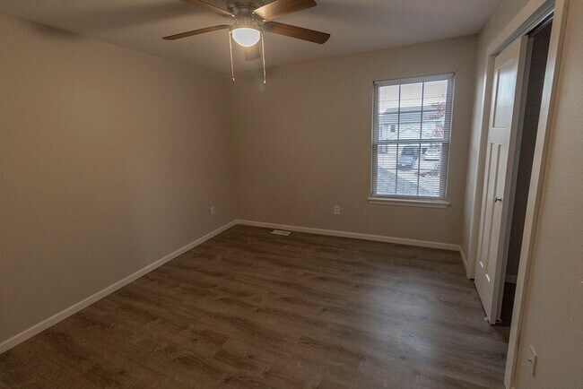 Building Photo - 5301-5303 Currituck Lane