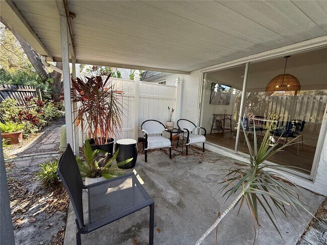 Building Photo - 204 Mindy Dr