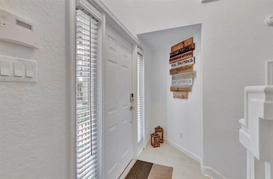 Building Photo - 1703 Coastal Bay Blvd