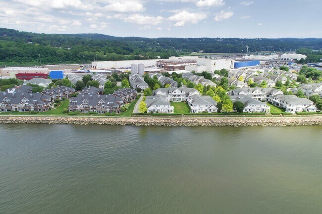 Building Photo - 1309 Half Moon Bay Dr