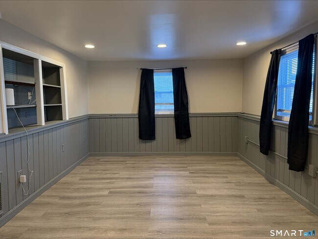 Building Photo - 51 N Orchard St